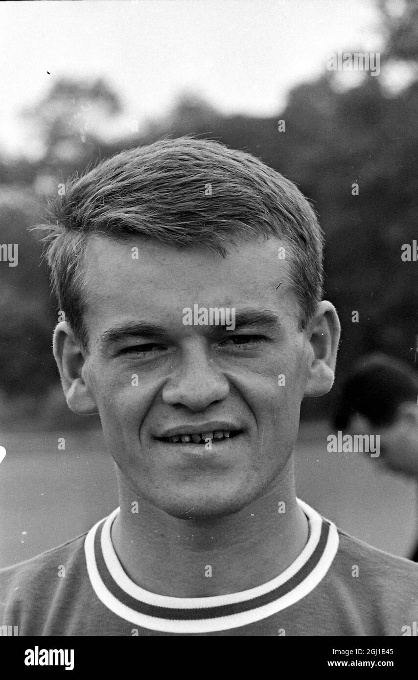 Eddie mcreadie hires stock photography and images Alamy