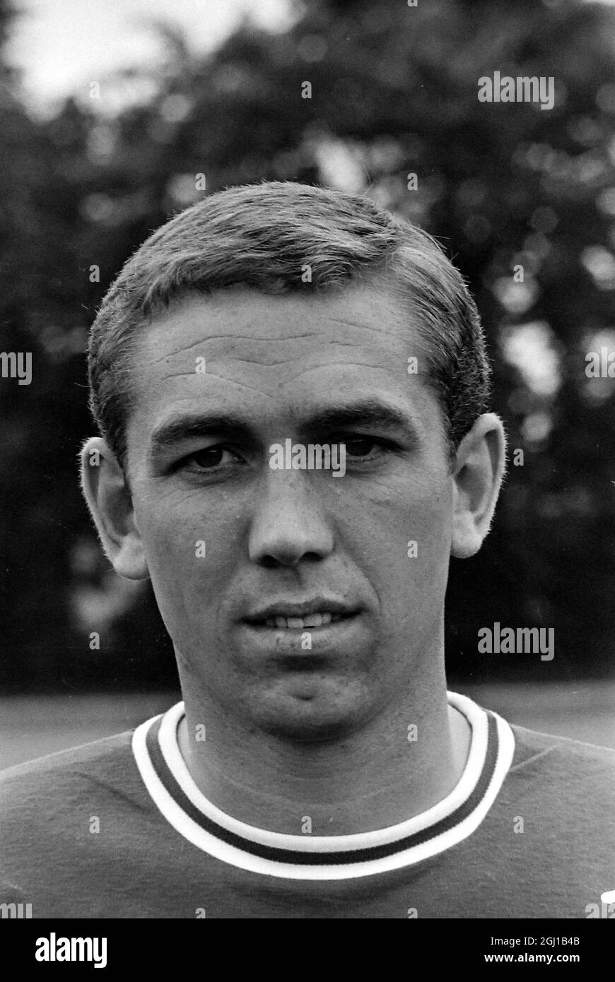 MARVIN HINTON - PORTRAIT OF FOOTBALLER OF CHELSEA FOOTBALL CLUB FC TEAM IN  LONDON / ; 26 JULY 1964 Stock Photo - Alamy