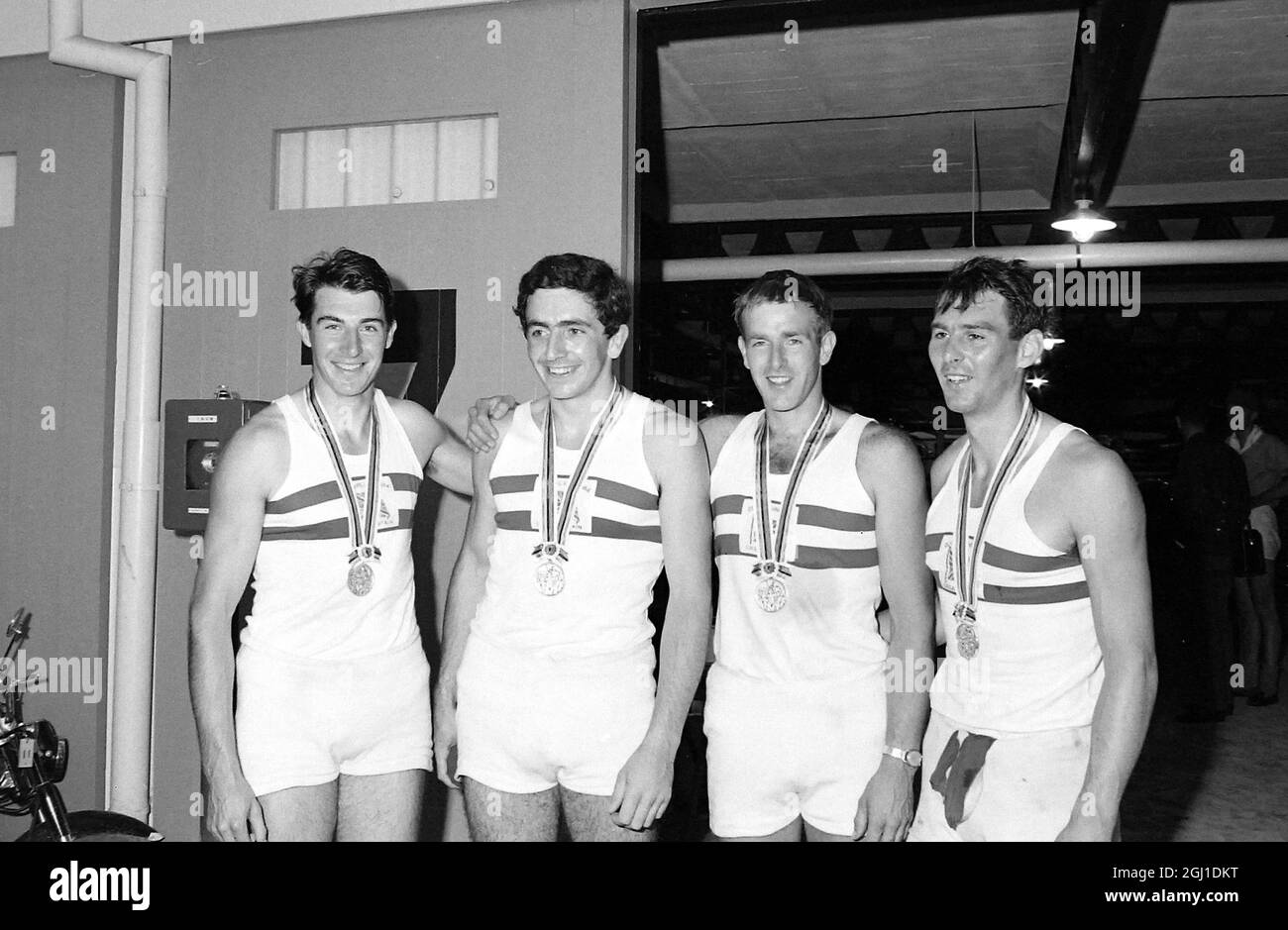 OLYMPICS, OLYMPIC SPORT GAMES - THE XVIII 18TH OLYMPIAD IN TOKYO, JAPAN - ROWING OLYMPICS BRITISH CREW WITH SILVER MEDALS  ;  17 OCTOBER 1964 Stock Photo