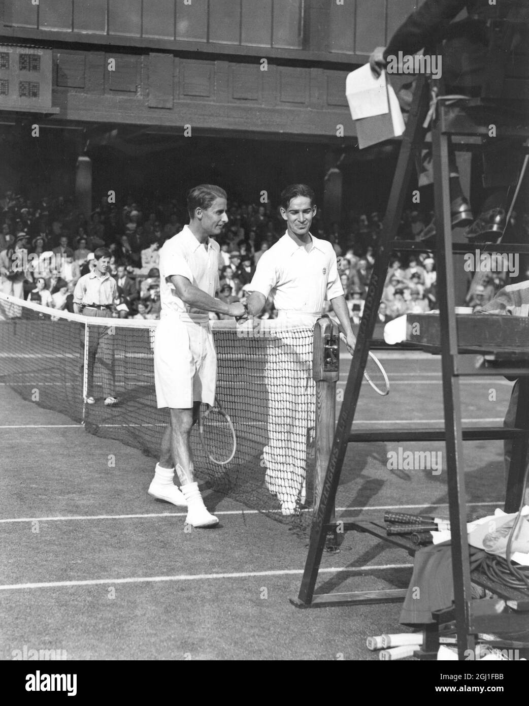 HW Bunny Austin of Great Britain beat American Wayne Sabin 1937 Stock Photo