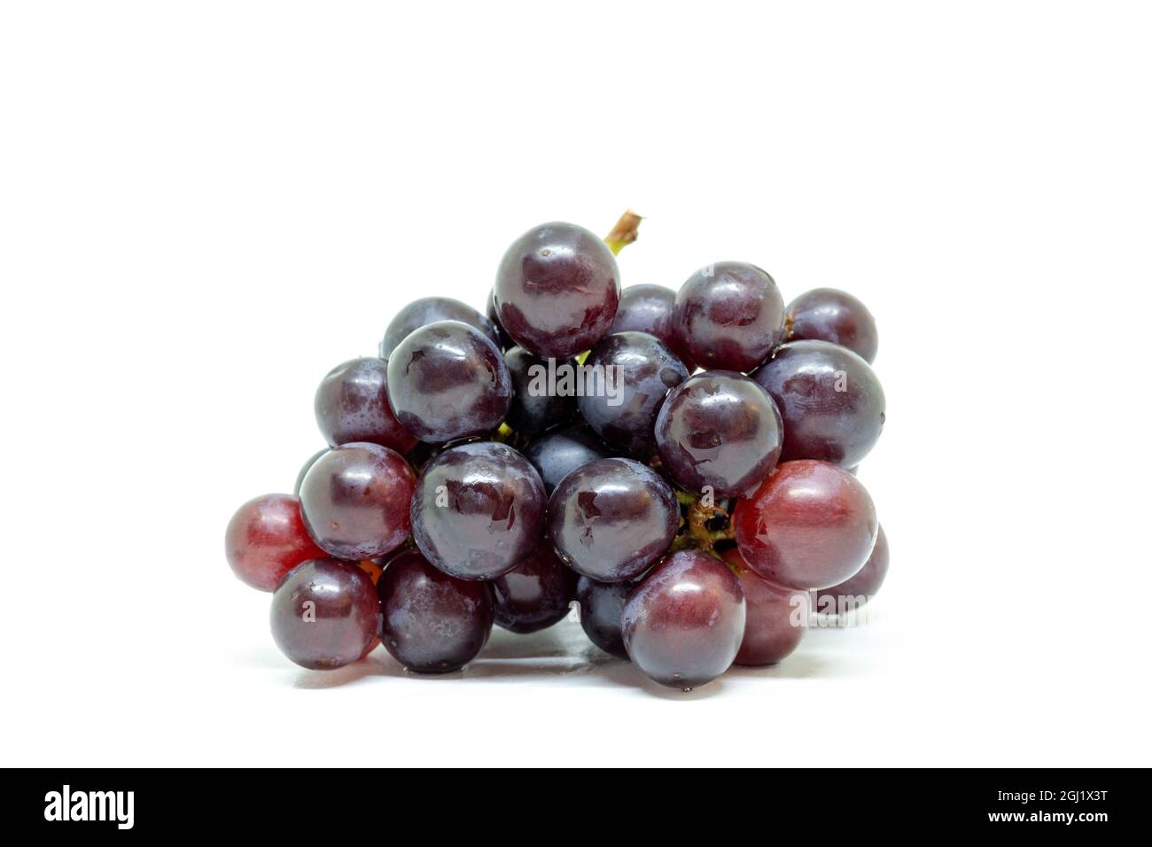 Seedless grapes isolated on white background Stock Photo - Alamy