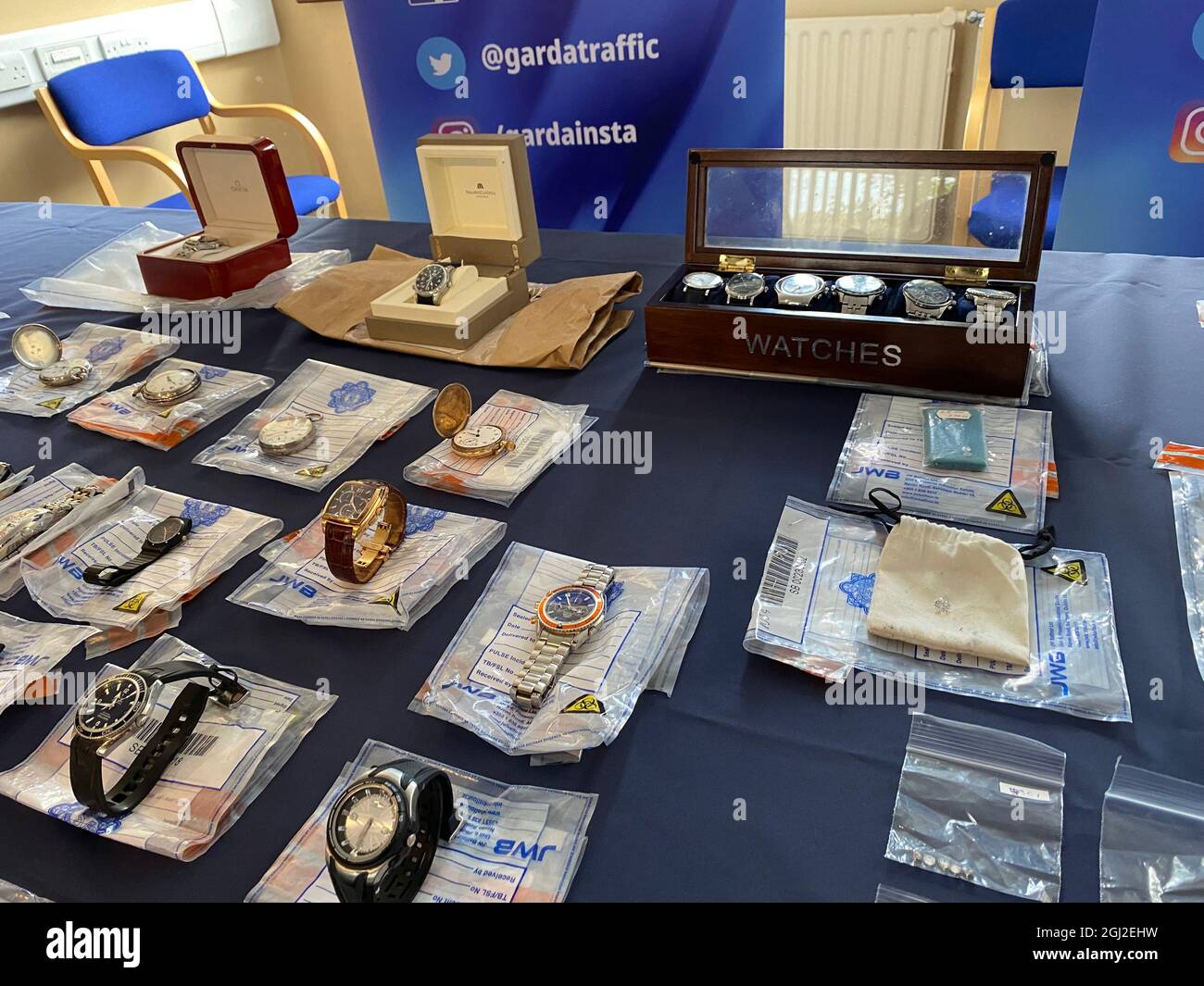 Items of stolen jewellery worth 155,000 euros at the offices of An ...