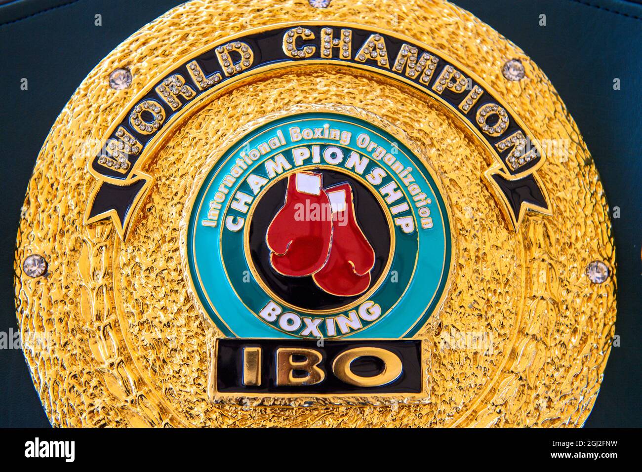 World heavyweight champion belt hi-res stock photography and images - Alamy