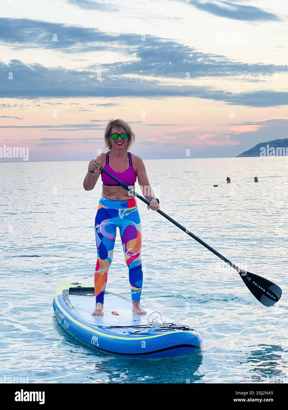 SUP Surf Stand Up Paddle Board Femmes – T-Shirt Cadeau Paddle Surfing, Idéal Pour Surfeuses Et Amatrices De Yoga SUP