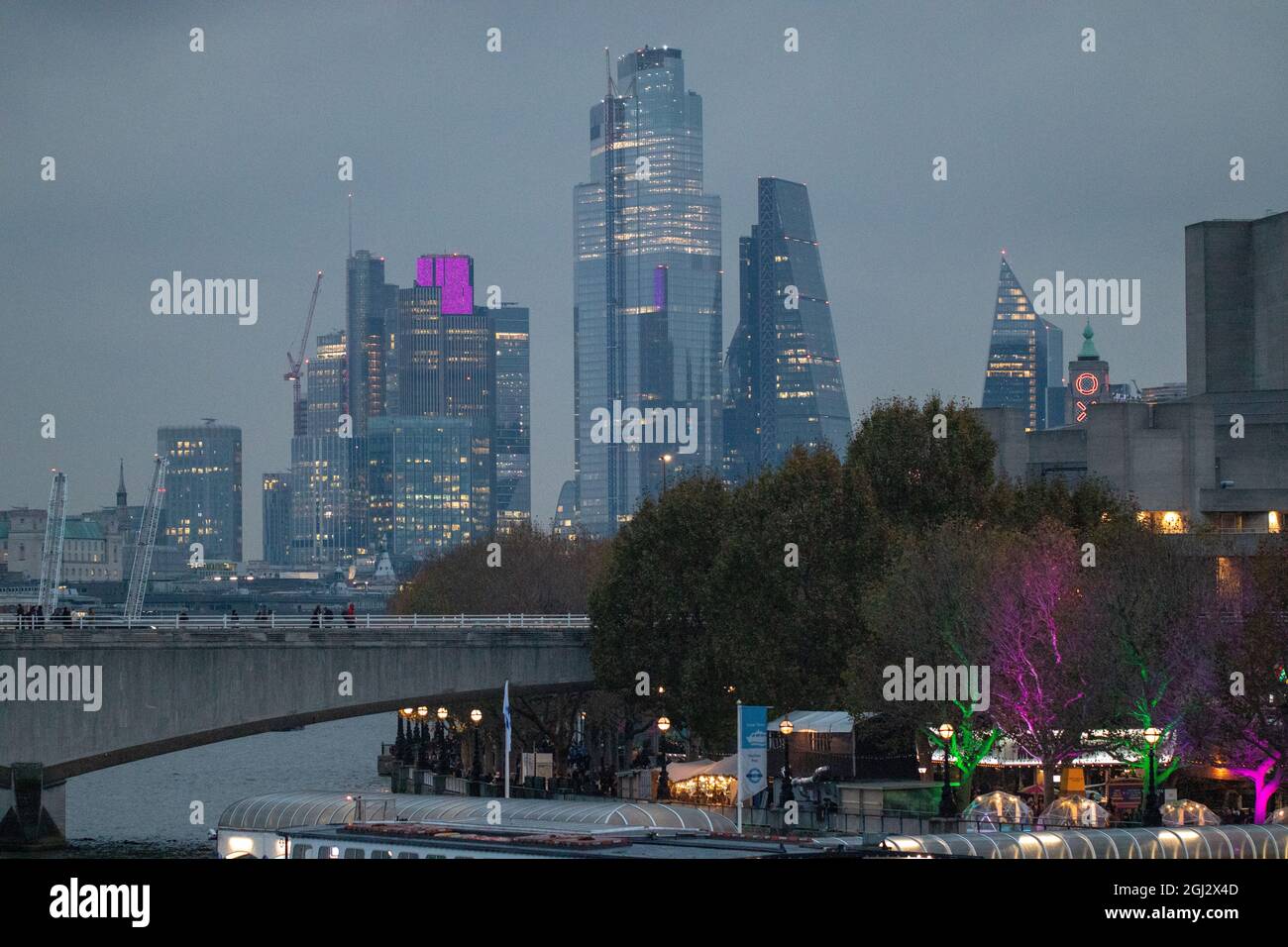 Rooftop views of london hi-res stock photography and images - Alamy