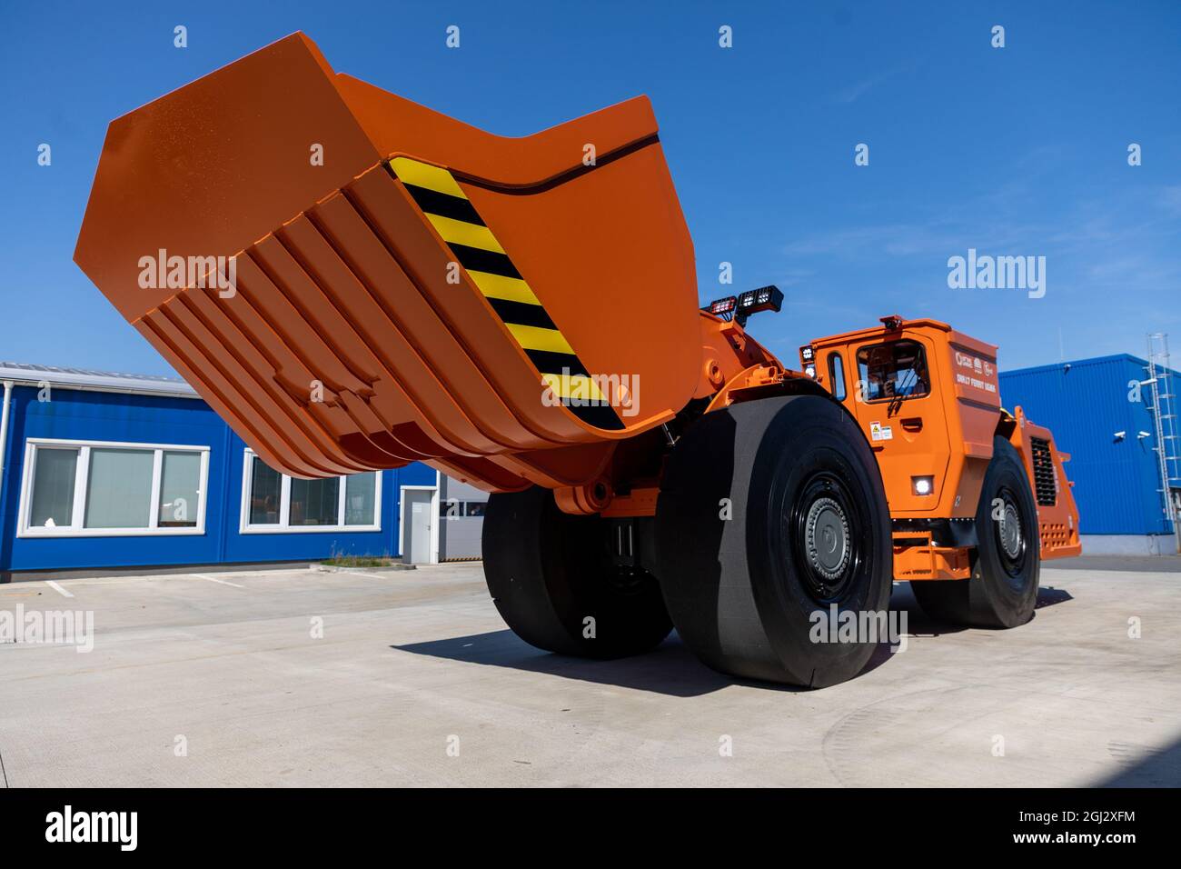 Stare Mesto, Czech Republic. 08th Sep, 2021. DNK17 loader, the largest mining loader made in the Czech Republic, manufactured by Ferrit company, pictured on September 8, 2021, in Stare Mesto, Czech Republic. The company developed it for the Russian mining concern UMMC (UGMK), with which it has been cooperating for a long time. Credit: Vladimir Prycek/CTK Photo/Alamy Live News Stock Photo