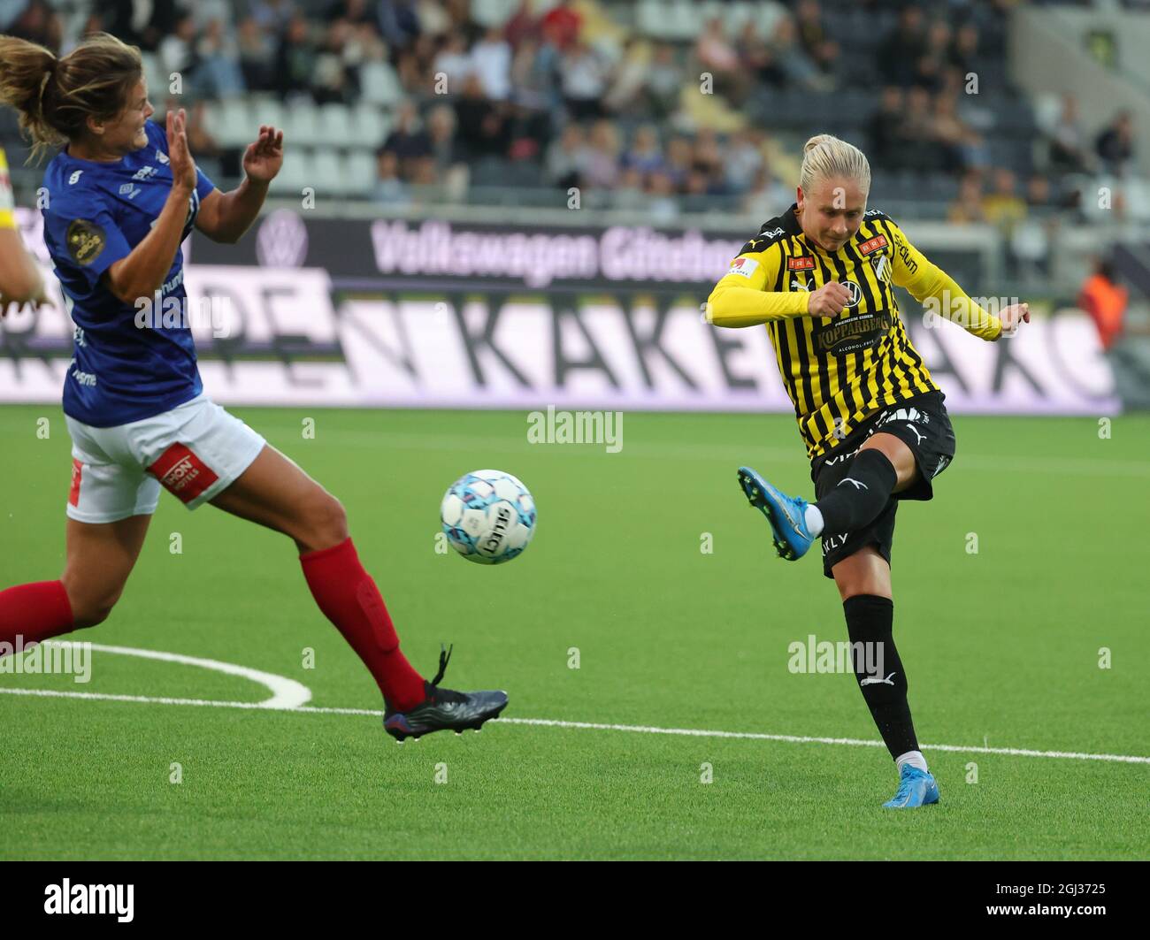 GOTHENBURG 20210908 Hacken's Filippa Curmark (R) and Katherine Nicole  Stengel (L) during UEFA women''s Champions League game Round 2, 2nd leg between Hacken and  Valerenga at Hisingen Arena. Photo Adam Ihse / TT kod 9200 Stock Photo