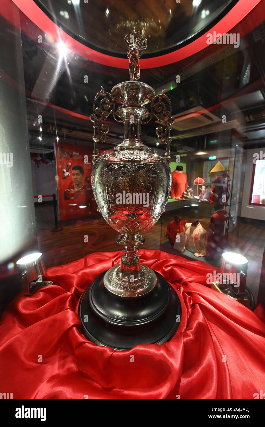 Football League First Division trophy Stock Photo Alamy