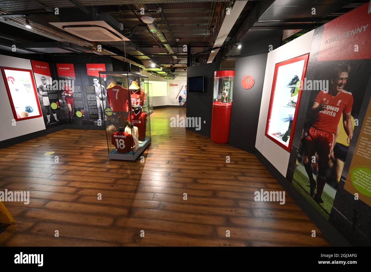 liverpool-anfield-museum-stock-photo-alamy