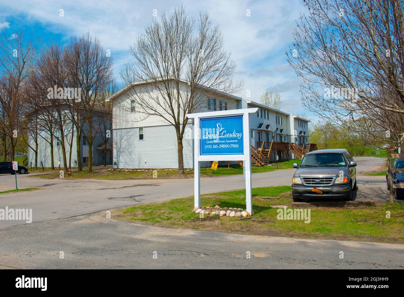 Swan Landing Apartment at 301 Swan Street in historic town center of