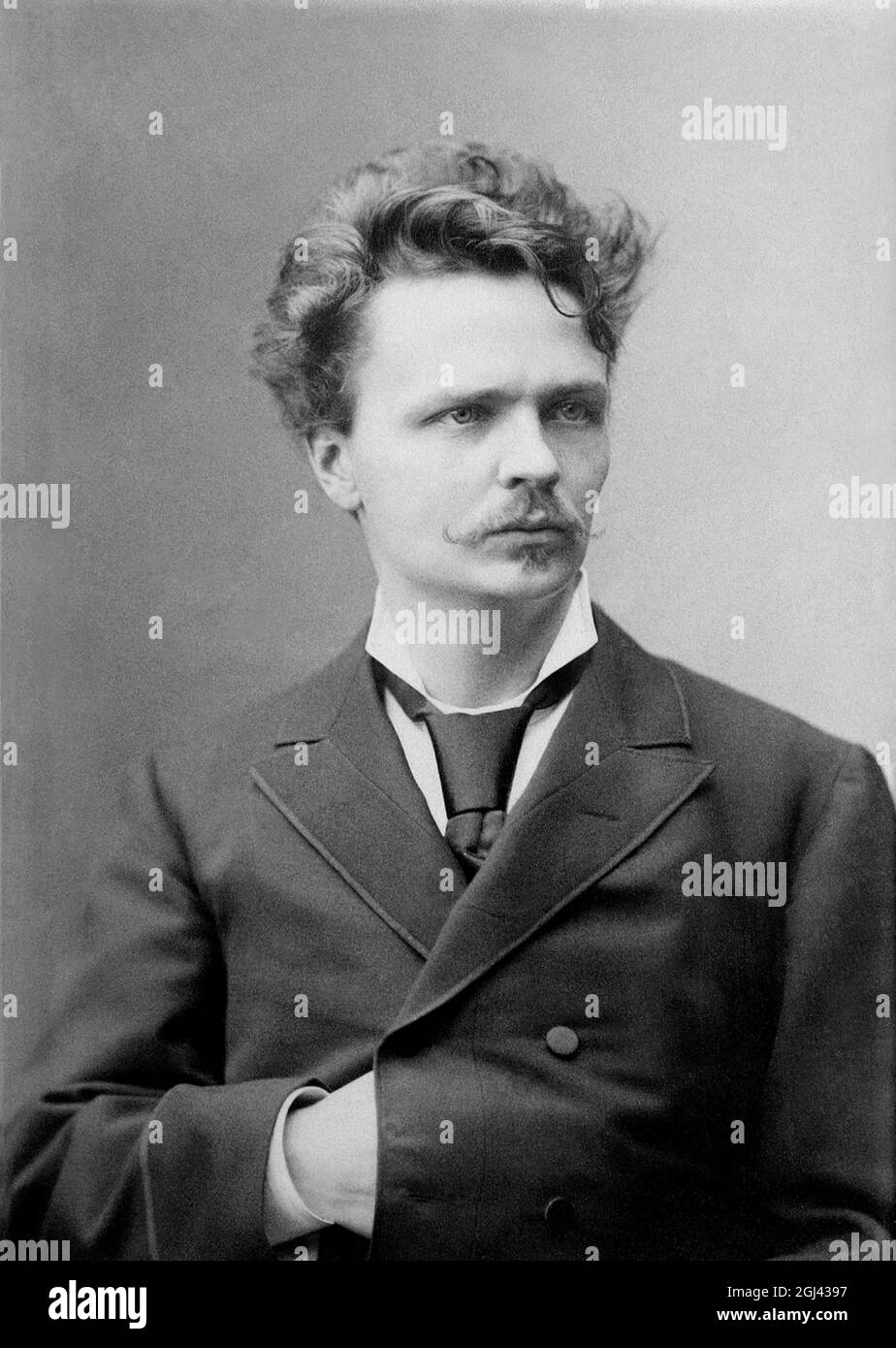 1881 , SWEDEN : The celebrated  swedish playwrigt  , poet and writer AUGUST STRINDBERG ( 1849 - 1912 ). Photo by Robert Roesler ( 1837 − 1896 ). - THEATRE - SCRITTORE - WRITER - DRAMMATURGO - TEATRO - dramatist - playwriter - drammaturgo - POESIA - POETRY - POETA - SCRITTORE - LETTERATURA - WRITER - baffi - moustache - tie - cravatta - colletto- collar --- Archivio GBB Stock Photo