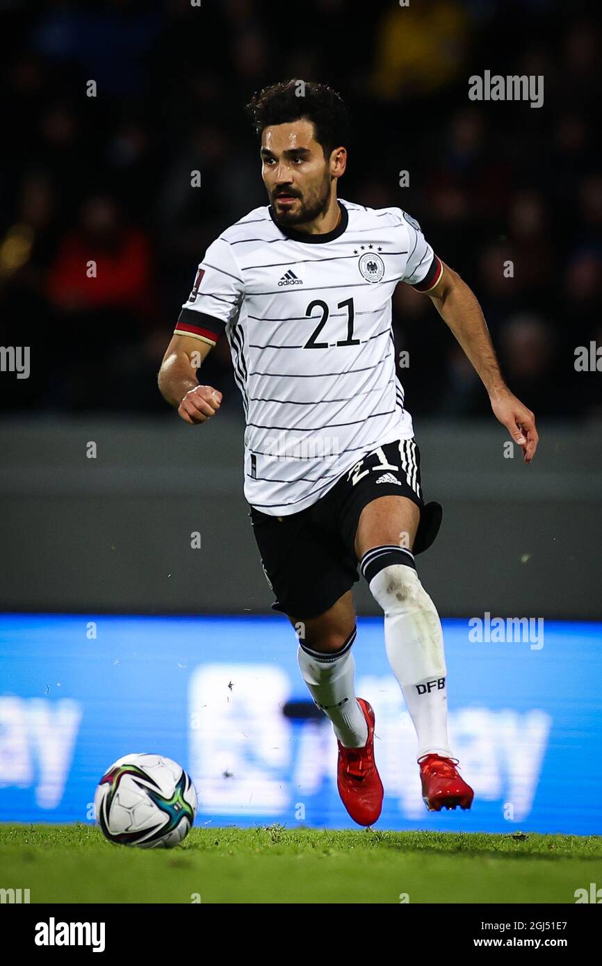 Reykjavik, Iceland. 08th Sep, 2021. Football: World Cup qualifying, Iceland - Germany, Group stage, Group J, Matchday 6 at Laugardalsvöllur stadium. Ilkay Gündogan from Germany is playing the ball. Credit: Christian Charisius/dpa/Alamy Live News Stock Photo