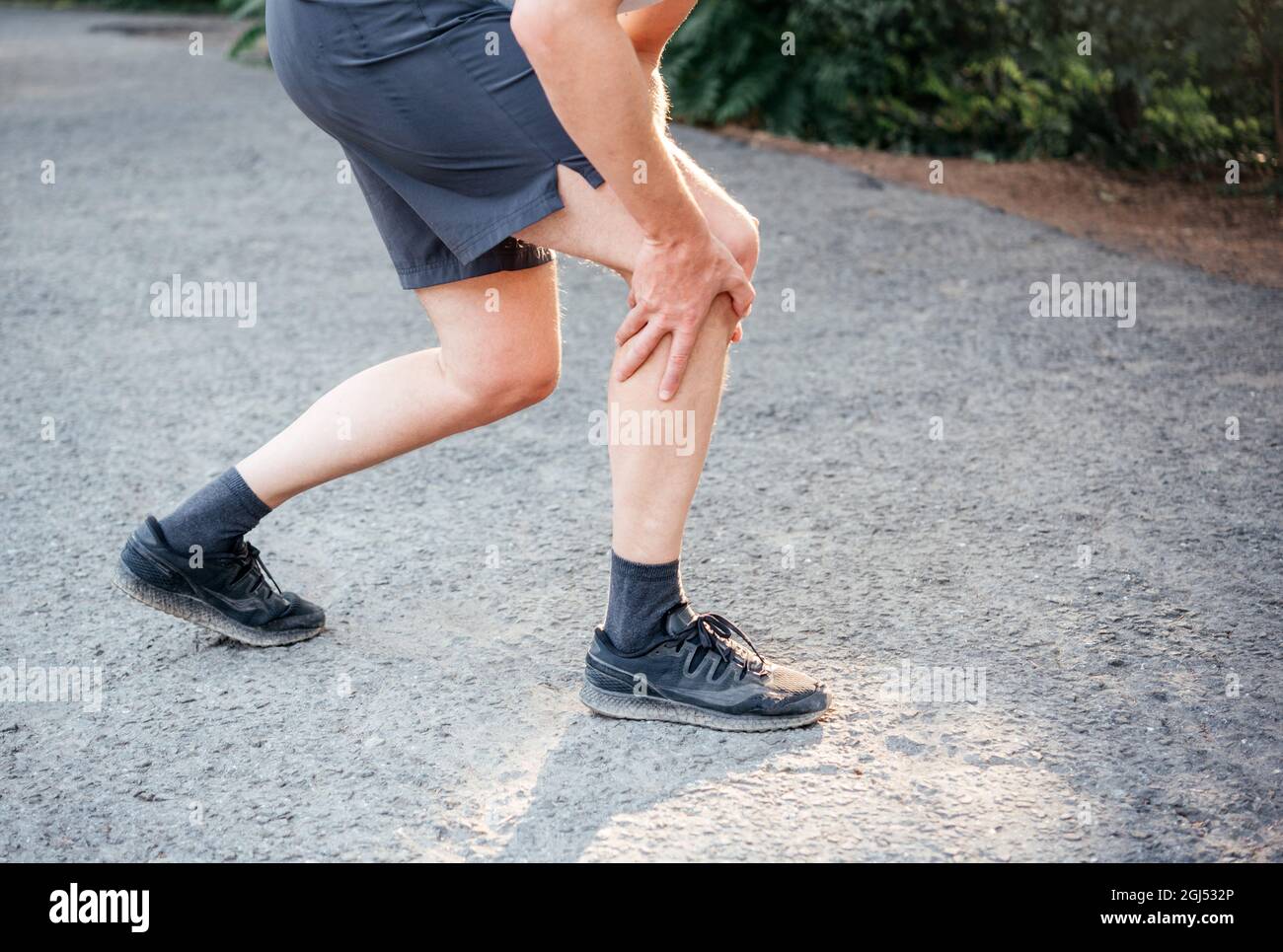A man having knee when running or jogging, Knee Injuries in Athletes