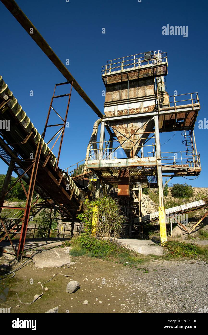Abandoned rusty quarry equipment in Crich, Derbyshire, Uk Stock Photo
