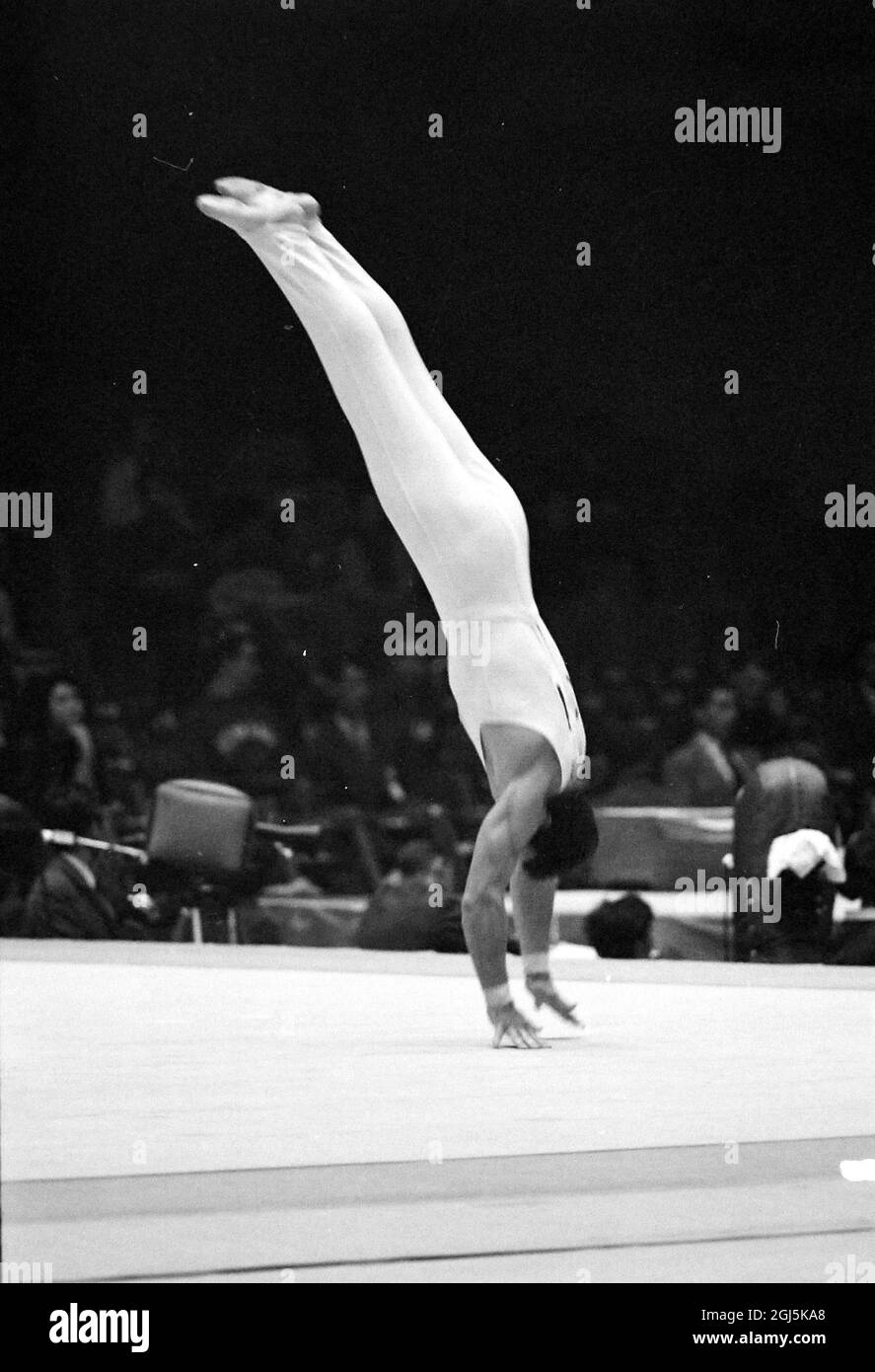 OLYMPICS, OLYMPIC SPORT GAMES - THE XVIII 18TH OLYMPIAD IN TOKYO, JAPAN - CZECH GYMNAST K KLECKA IN ACTION ; 22 OCTOBER 1964 Stock Photo