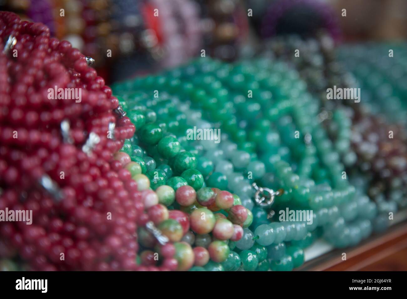Jewelry for sale hi-res stock photography and images - Page 2 - Alamy