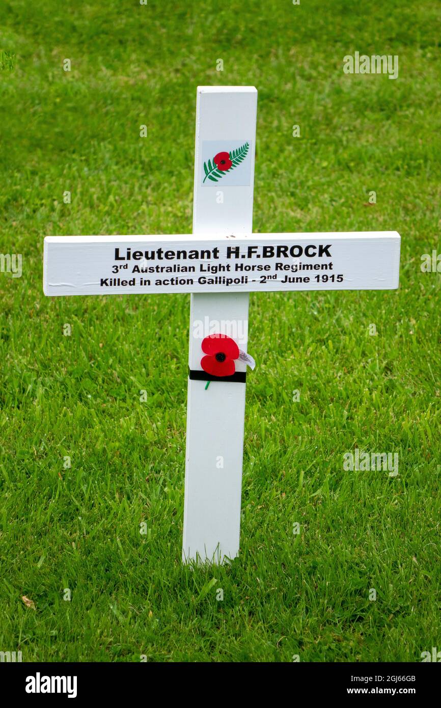 A Remembrance Cross In Banks Peninsula War Memorial Akaroa New Zealand To Lieutenant H.F. Brock Killed In Gallipoli 1915 Akaroa War Memorial Stock Photo