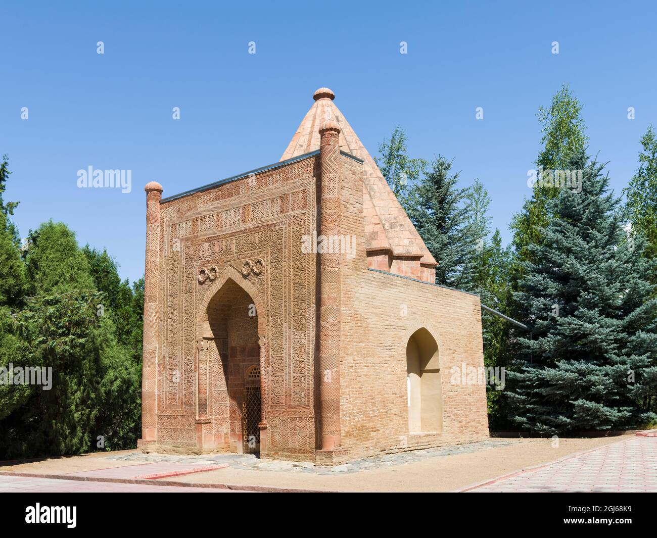 The tomb of Manas. Memorial Place Manas Ordo near Talas in the Tien Shan mountains. Manas, a mystical as well as a historic person is considered as th Stock Photo
