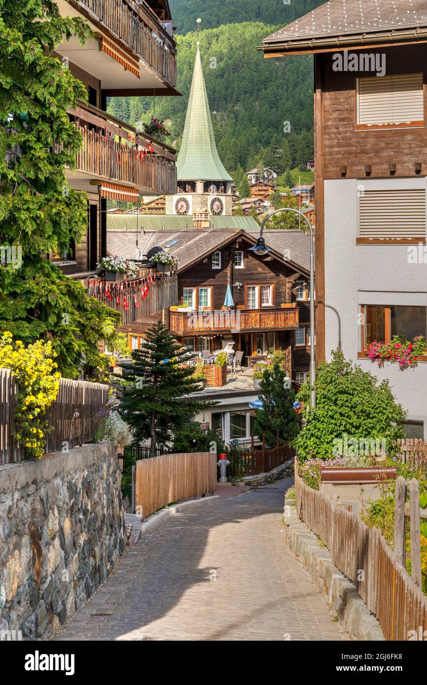 Picturesque swiss alps hi-res stock photography and images - Alamy
