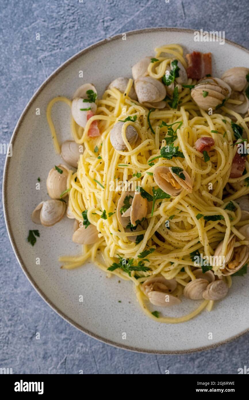 ♥ The Goddess's Kitchen ♥: Italian-Style Pork Steaks with Sage and White  Wine, image size:866x1390