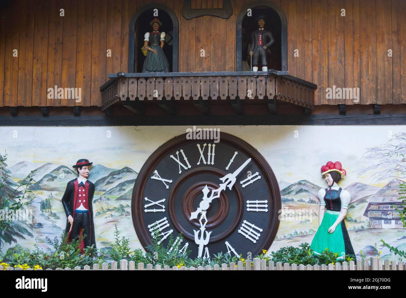 Cuckoo clocks hires stock photography and images Alamy