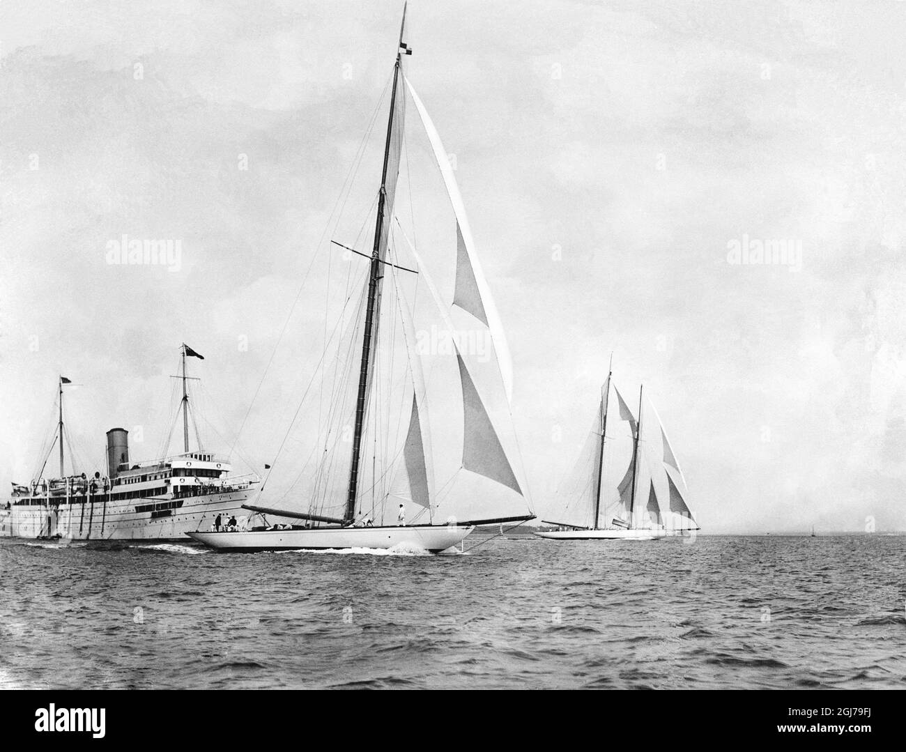 1900 summer olympics hi-res stock photography and images - Alamy