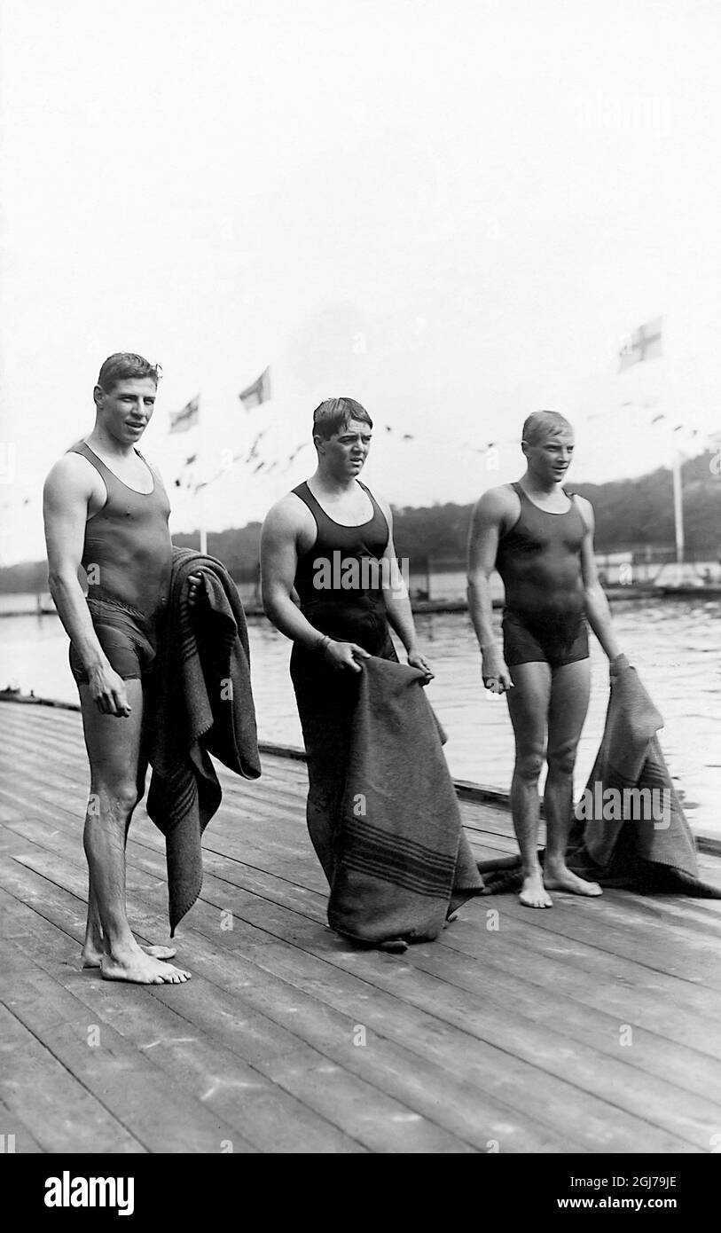 FILE 1912 Australian swimmers at the olympics in Stockholm 1912. Foto