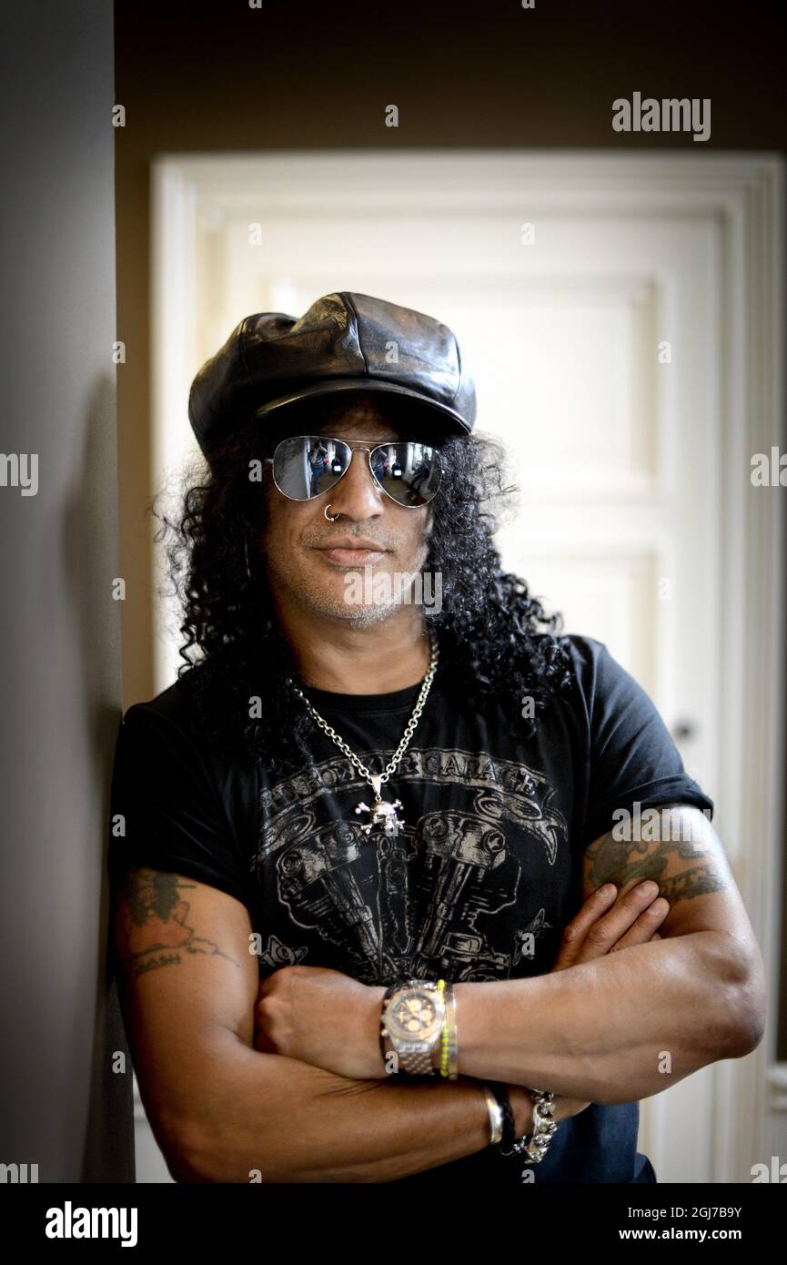 STOCKHOLM 2012-04-24 Slash, Guns N 'Roses former guitarist visiting Sweden  to promote his second solo album. Foto: Pontus Lundahl / SCANPIX / kod  10050 Stock Photo - Alamy