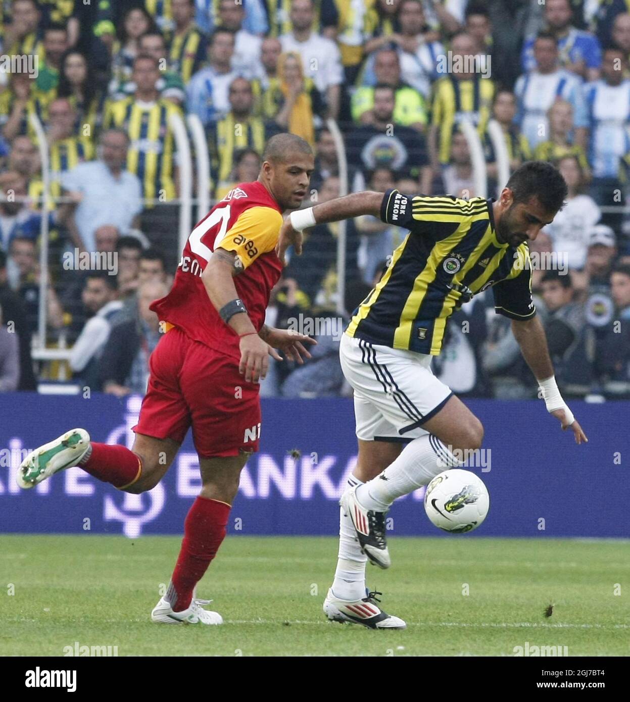 galatasaray fenerbahce high resolution stock photography and images alamy