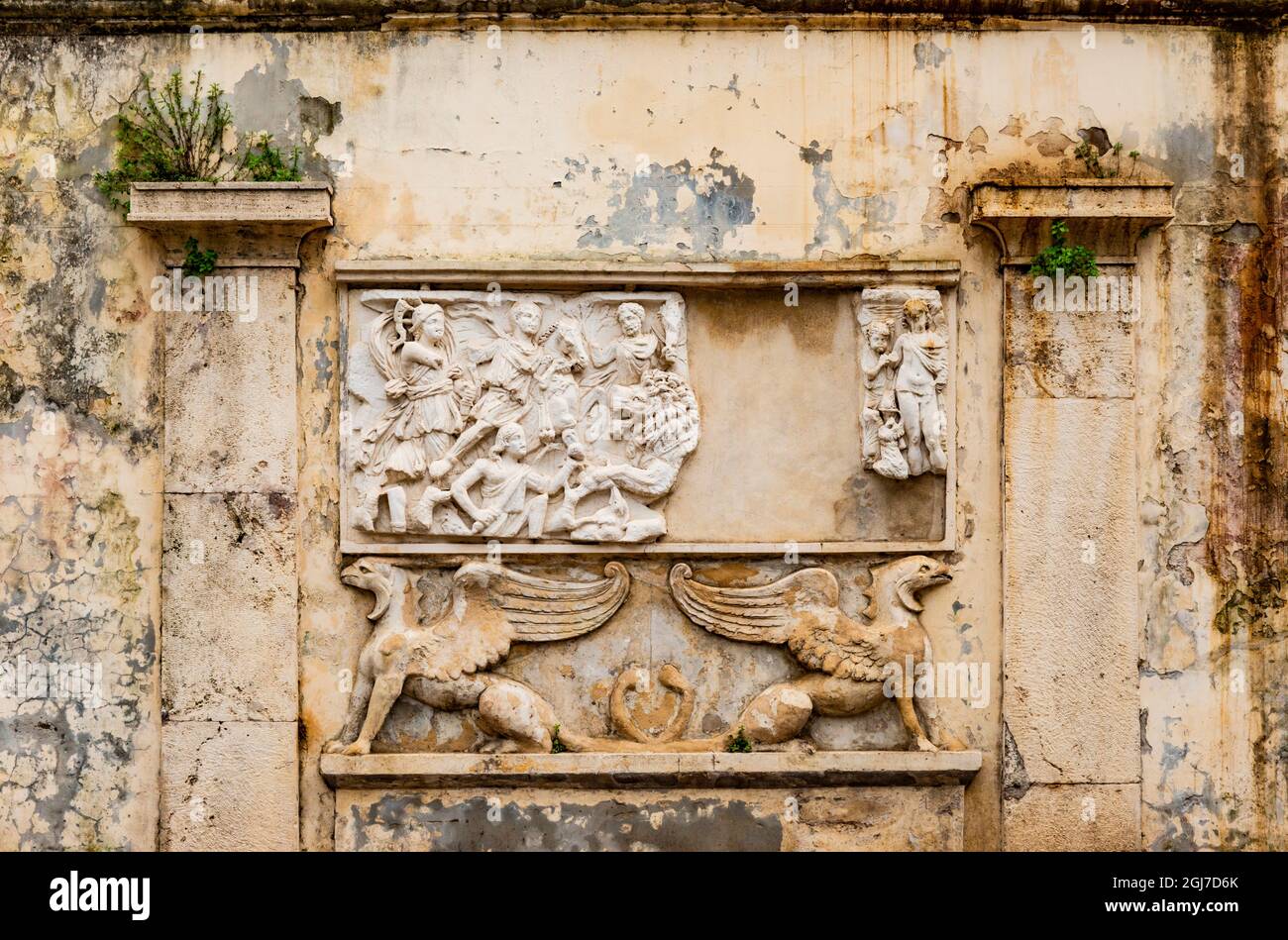 Fountains of villa borghese rome hi-res stock photography and images ...