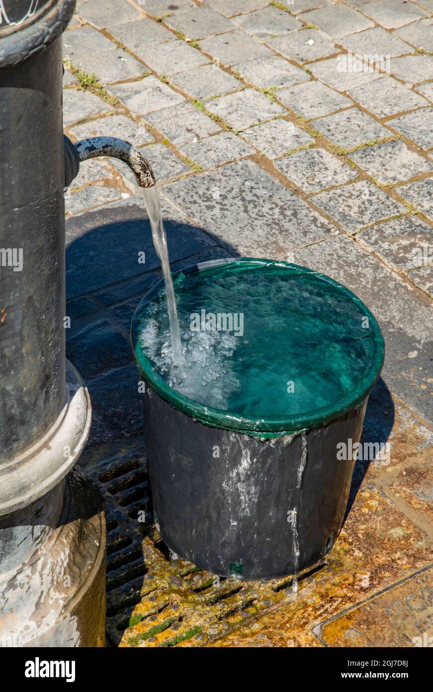 Filling bucket hi-res stock photography and images - Alamy