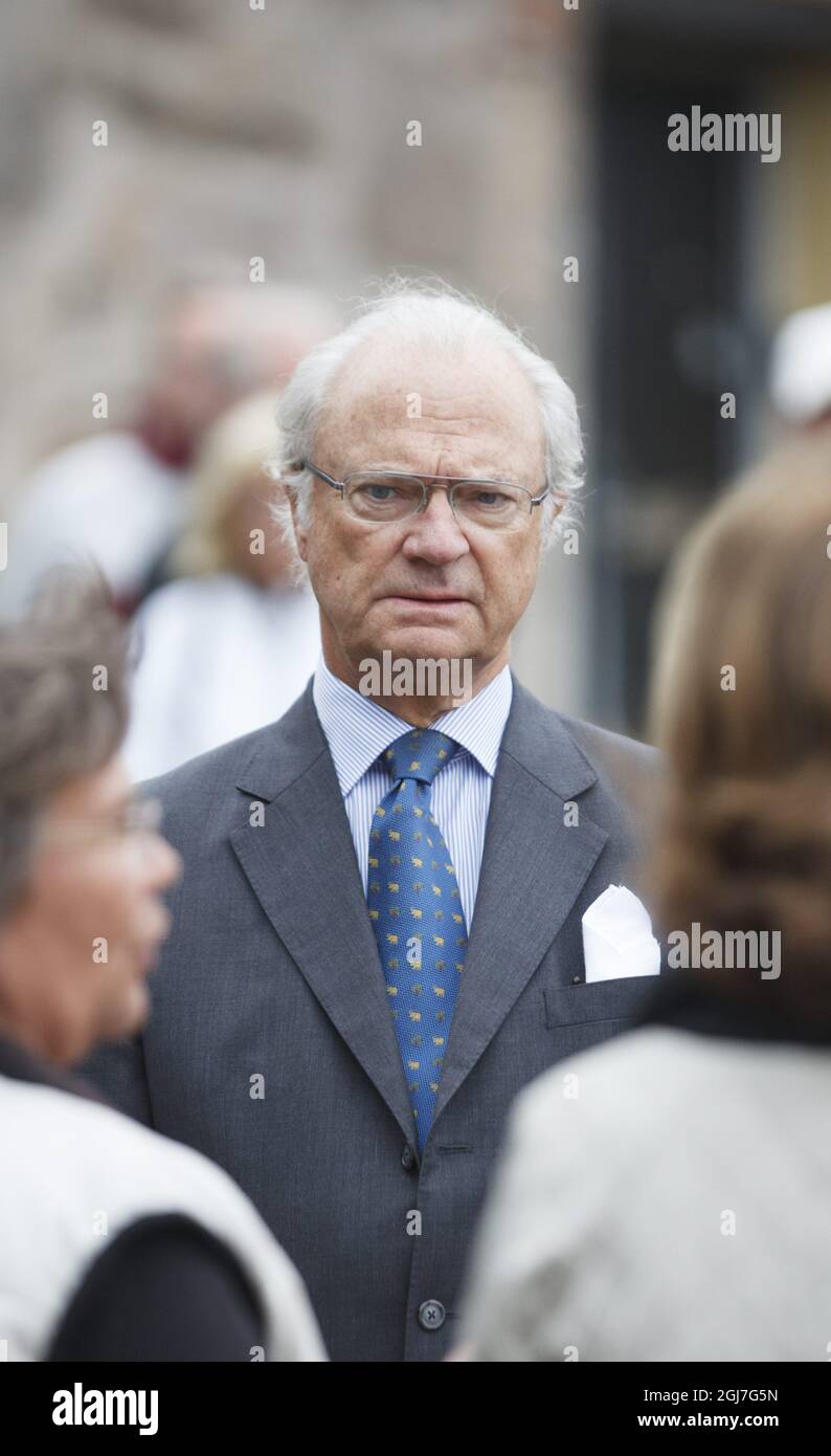 HALMSTAD 20120904. King Carl Gustaf during a visit to a farming estate near Halmstad, Sweden, September 4, 2012 .The Royals are on a one day visit to the county of Halland. Foto: Anders Andersson/SCANPIX Kod 11091 Stock Photo