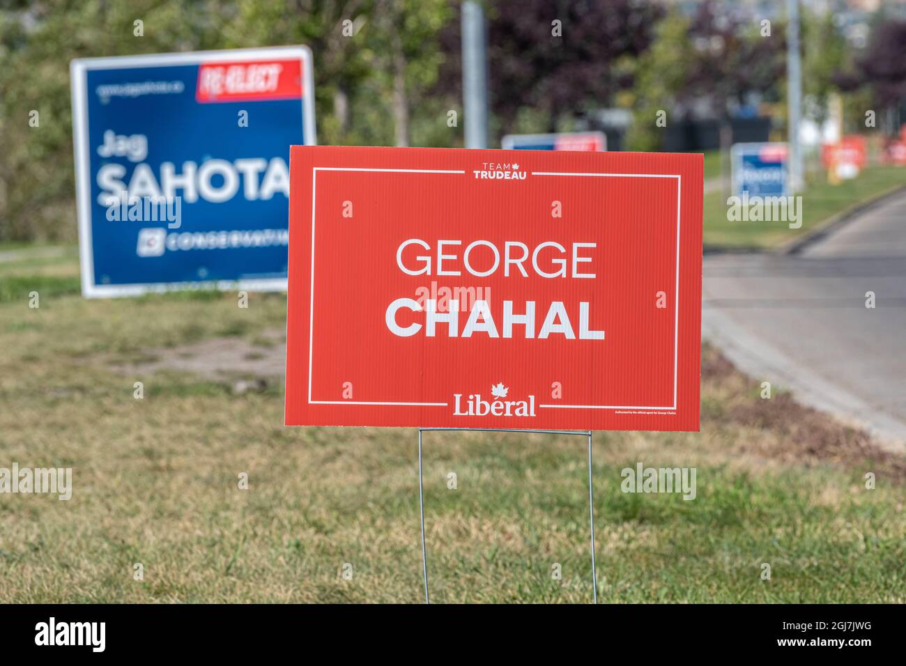 Political candidate signs hi-res stock photography and images - Alamy