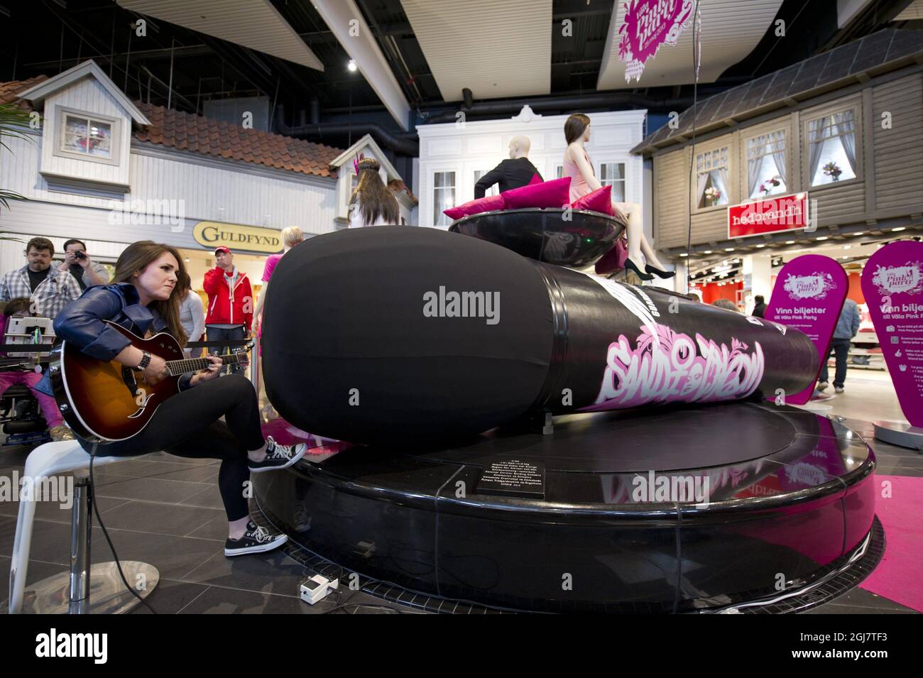 Singer Sandi Thom inaugurated the world’s largest fully functional