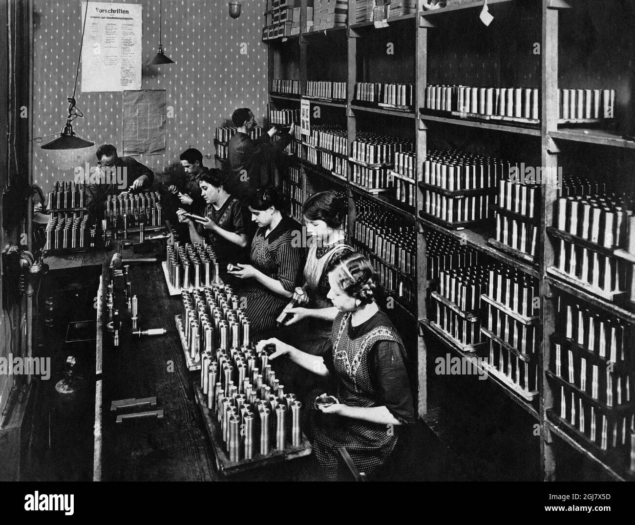 FILE 19141918. First World War. German women at one of the German