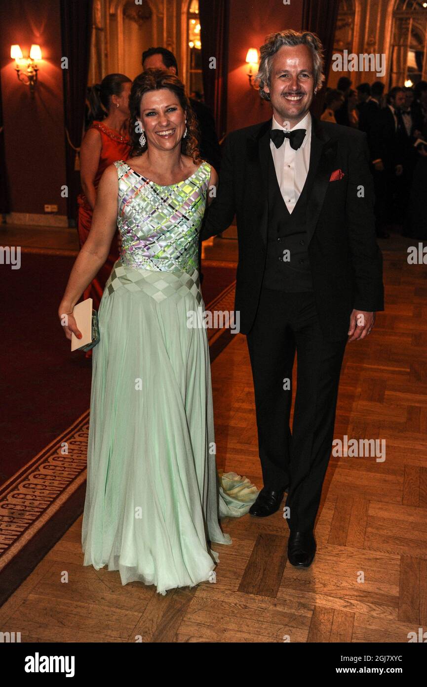STOCKHOLM 2013-06-07 Princess MÃ¤rtha Louise of Norway and her husband ch Ari Behn arrive for a private dinner at Grand HÃ´tel in Stockholm on Friday June 7, 2013 in connection with the wedding celebrations of Princess Madeleine of Sweden and Mr Christopher OÂ’Neill. Foto: Erik Martensson / SCANPIX / kod 10400 Stock Photo