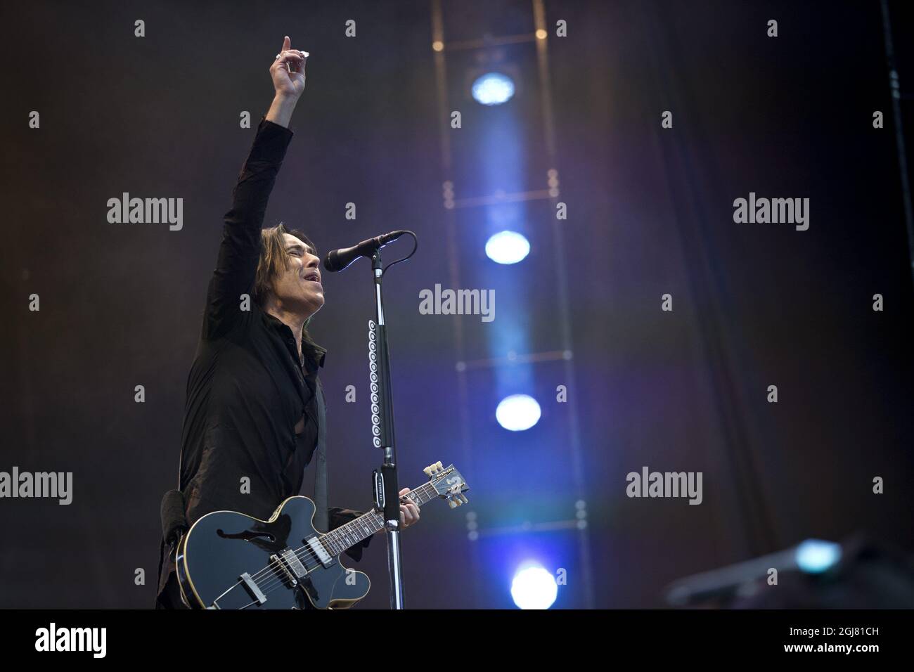 GOTEBORG 2013-07-12 Swedish singer Per Gessle (of pop duo Roxette) performs  with his band Gyllene Tider at Ullevi stadium in Gothenburg on July 12,  2013. Photo: Bjorn Larsson Rosvall / SCANPIX / code 9200 Stock Photo - Alamy