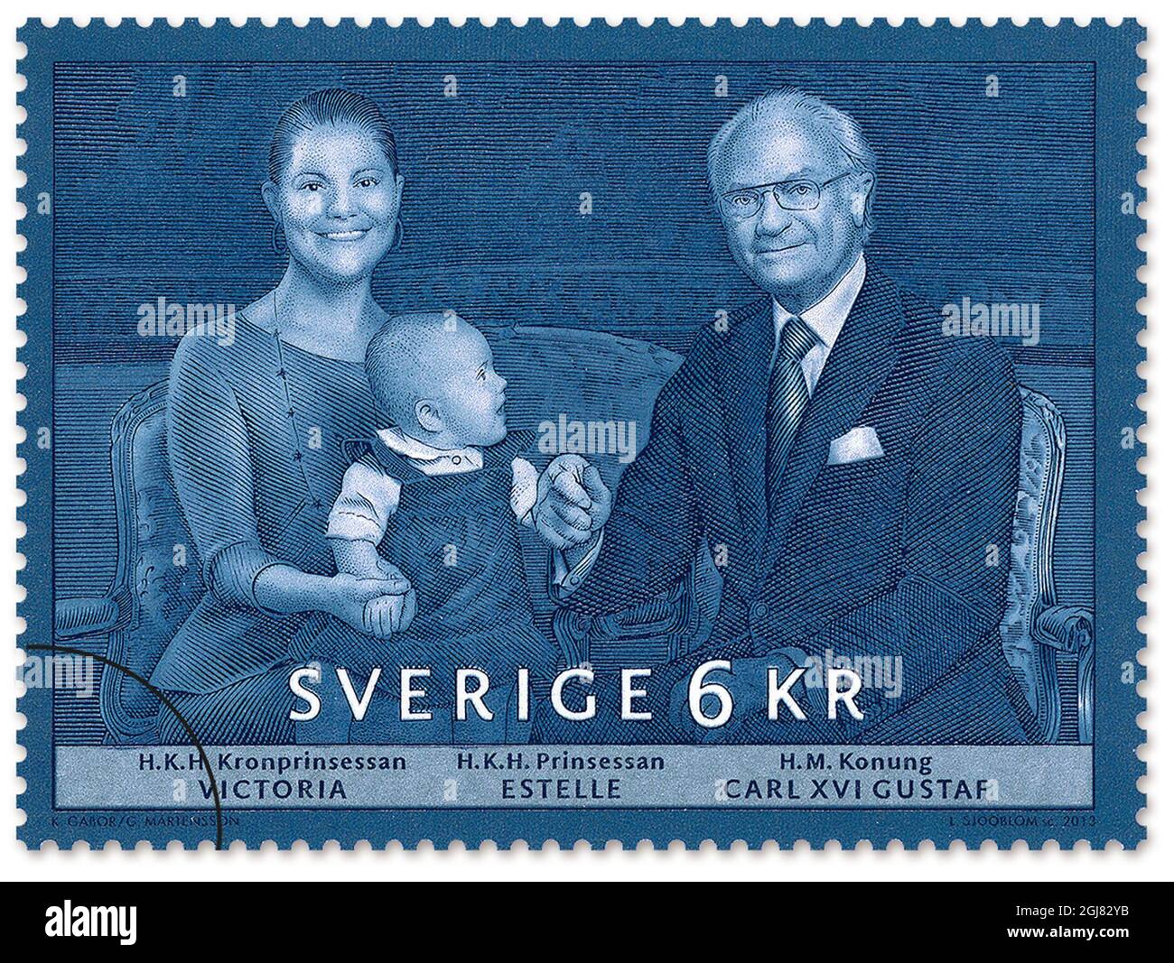 Stockholm 20130822 Princess Estelle on mother Crown Princess Victoria(00)