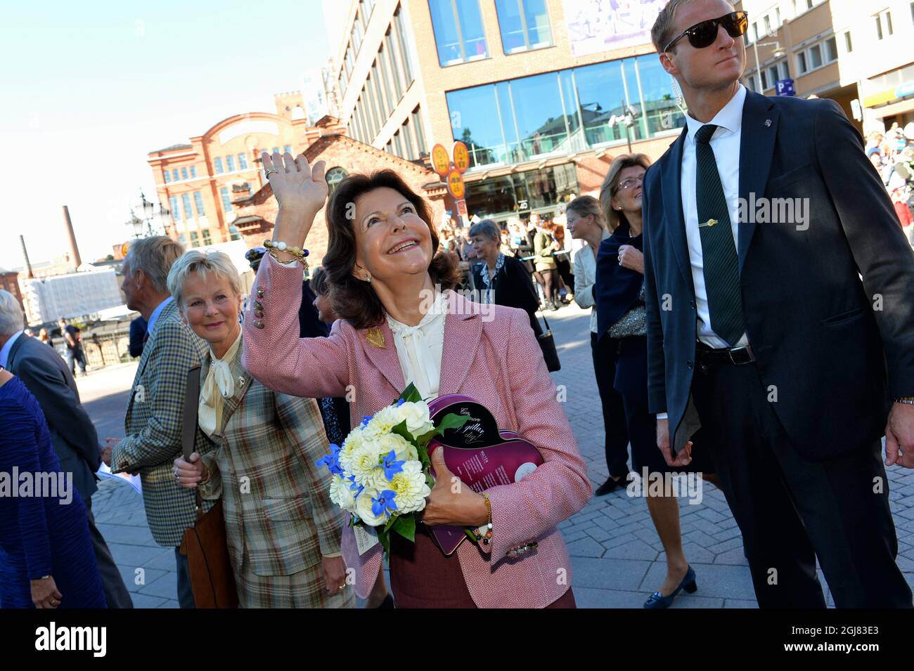 NORRKOPING 20130903 King Carl Gustaf and Queen Silvia are seen welcomed to the Campus Norrkping/Printed Electronics Arena in the city of Norrkoping, Sweden, September 3, 2013. The visit is a part of the Kings ongoing 40 year anniversary on the throne. Foto:Jonas Ekstromer / SCANPIX / Kod 10030  Stock Photo