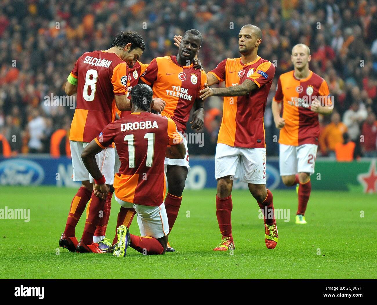 ISTANBUL 2013-10-23 Galatasaray's Tebily Didier Yves Drogba (F) celebrate  his goal with team mate during their UEFA Champions League Group Stage  Group B soccer match Galatasaray between Copenhagen at the AliSamiYen Spor