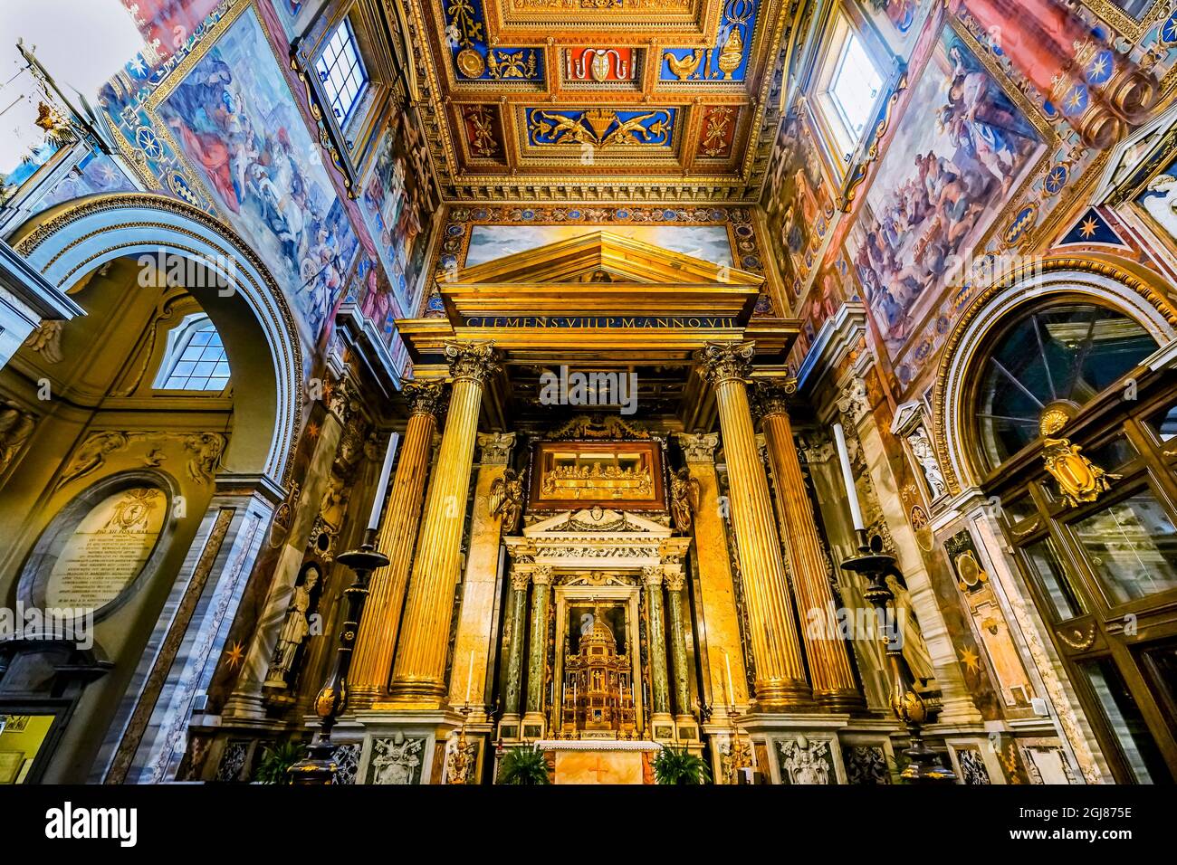 Altar Basilica di San Giovanni in Laterano, Rome, Italy. Built 324 by ...