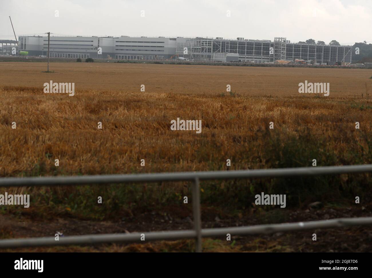 Amazons fulfilment centre hires stock photography and images Alamy