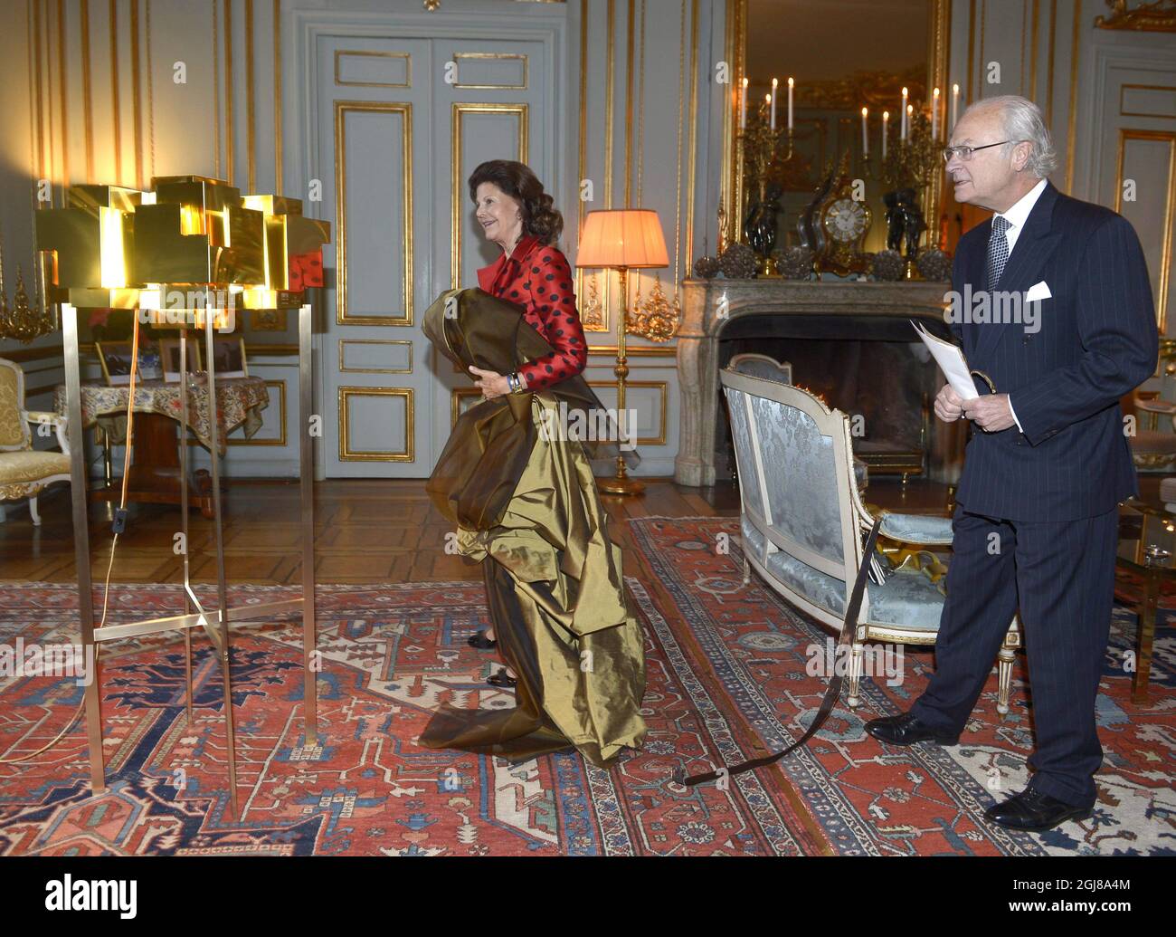 The queen during a reception hi-res stock photography and images - Alamy