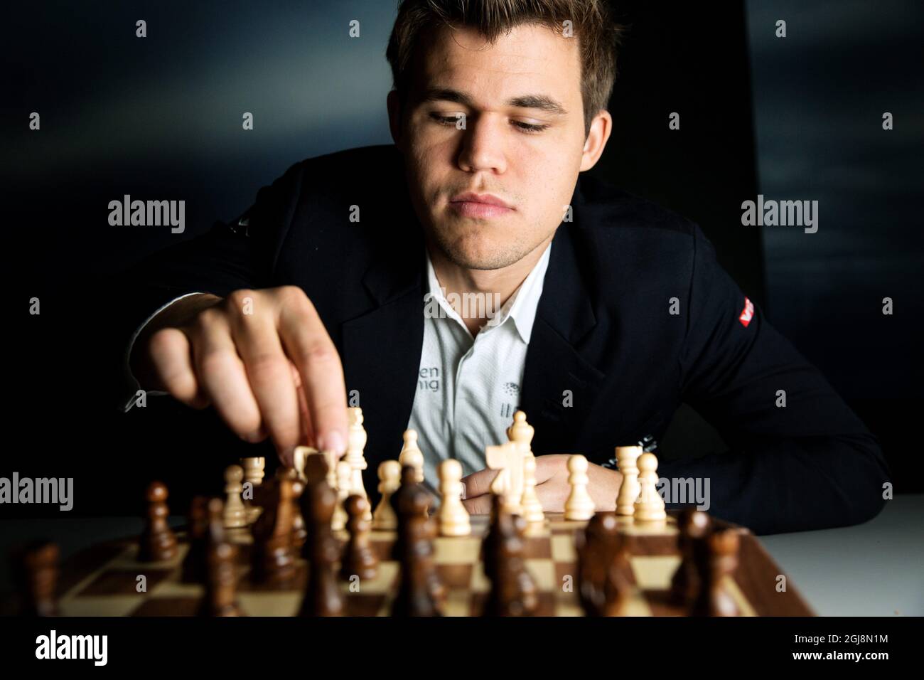 World number one magnus carlsen hi-res stock photography and images - Alamy