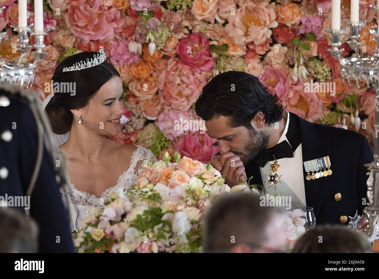 Meet Us at the Blue Moon Bodega — InTheBurg, image size:1300x956