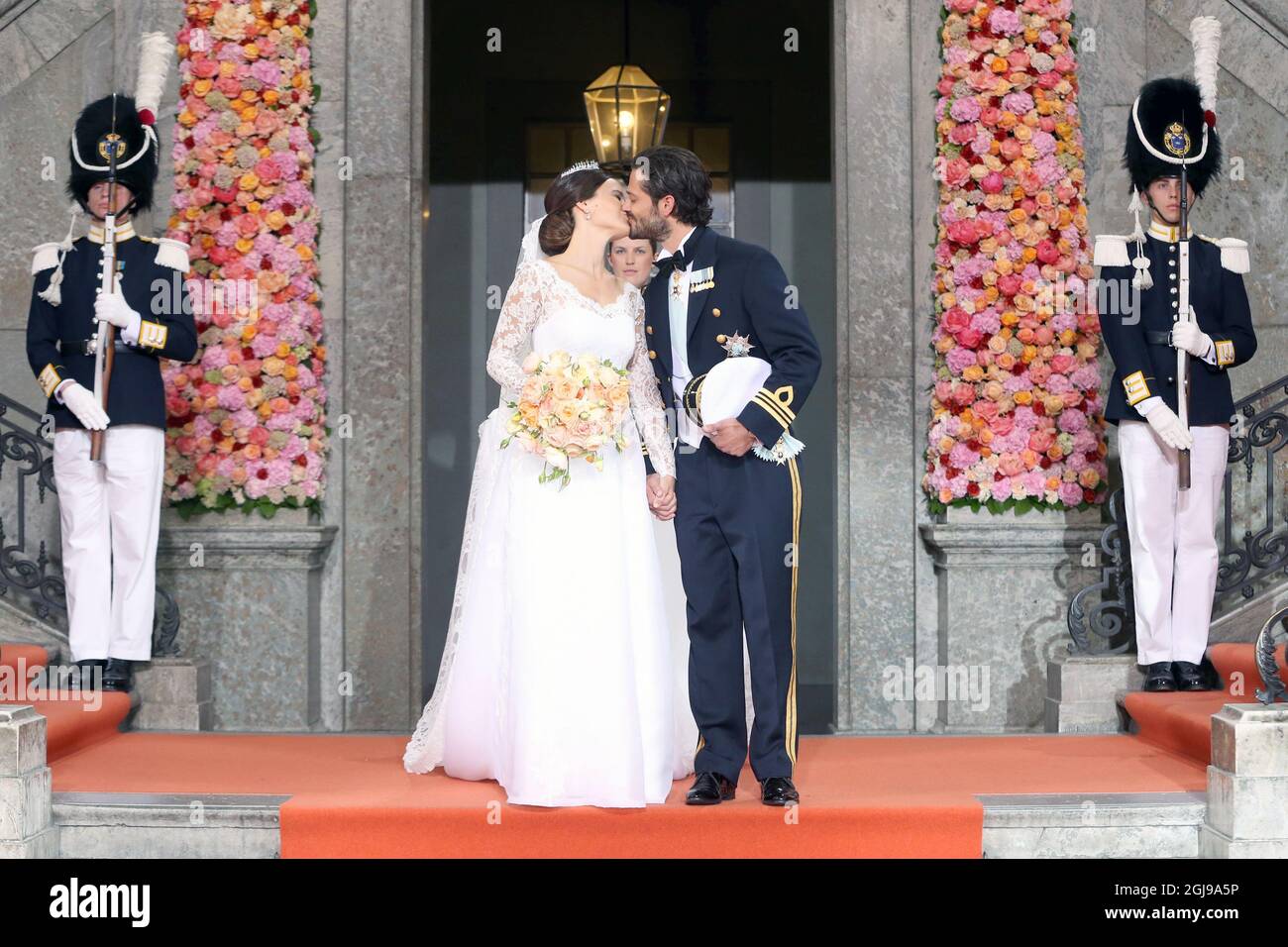 EXCLUSIVE - Prince Carl Philip and Princess Sofia kisses after their Sofia  during the wedding of Prince Carl Philip and Sofia Hellqvist in the Royal  Chapel in Stockholm,Sweden, June 13, 2015. Foto:, image size:1300x956