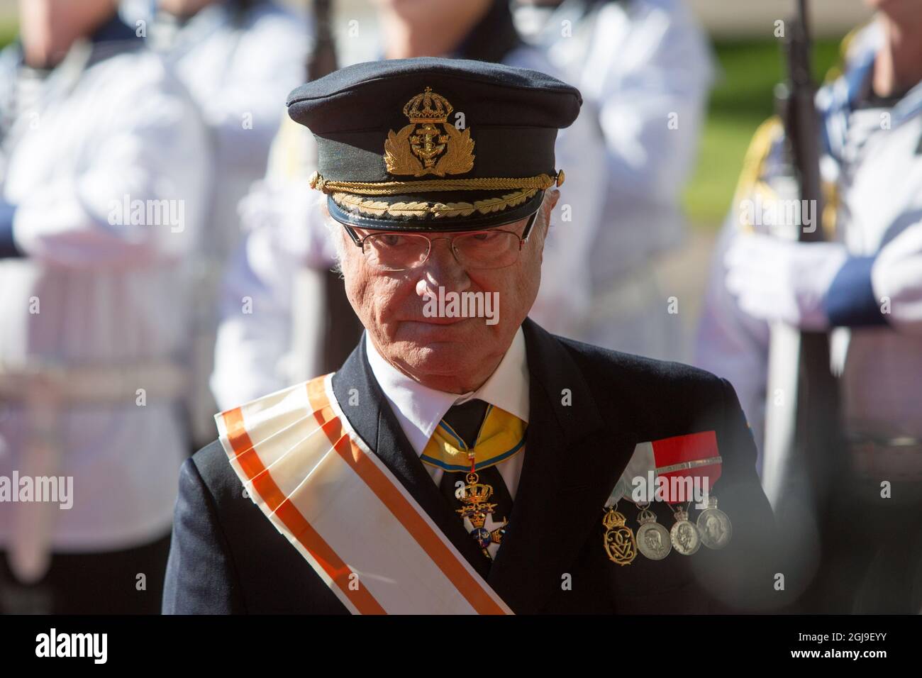 VILNIUS 2015-10-07 King Carl Gustaf is seen during the welcome ceremony at the Presidential offices in Vilnius, Lithuania October 7, 2015. King Carl Gustaf and Queen Silvia of Sweden are on a three day long State Visit to Lithuania. Photo 15min / Scanpix Baltix/TT Code 20985  Stock Photo