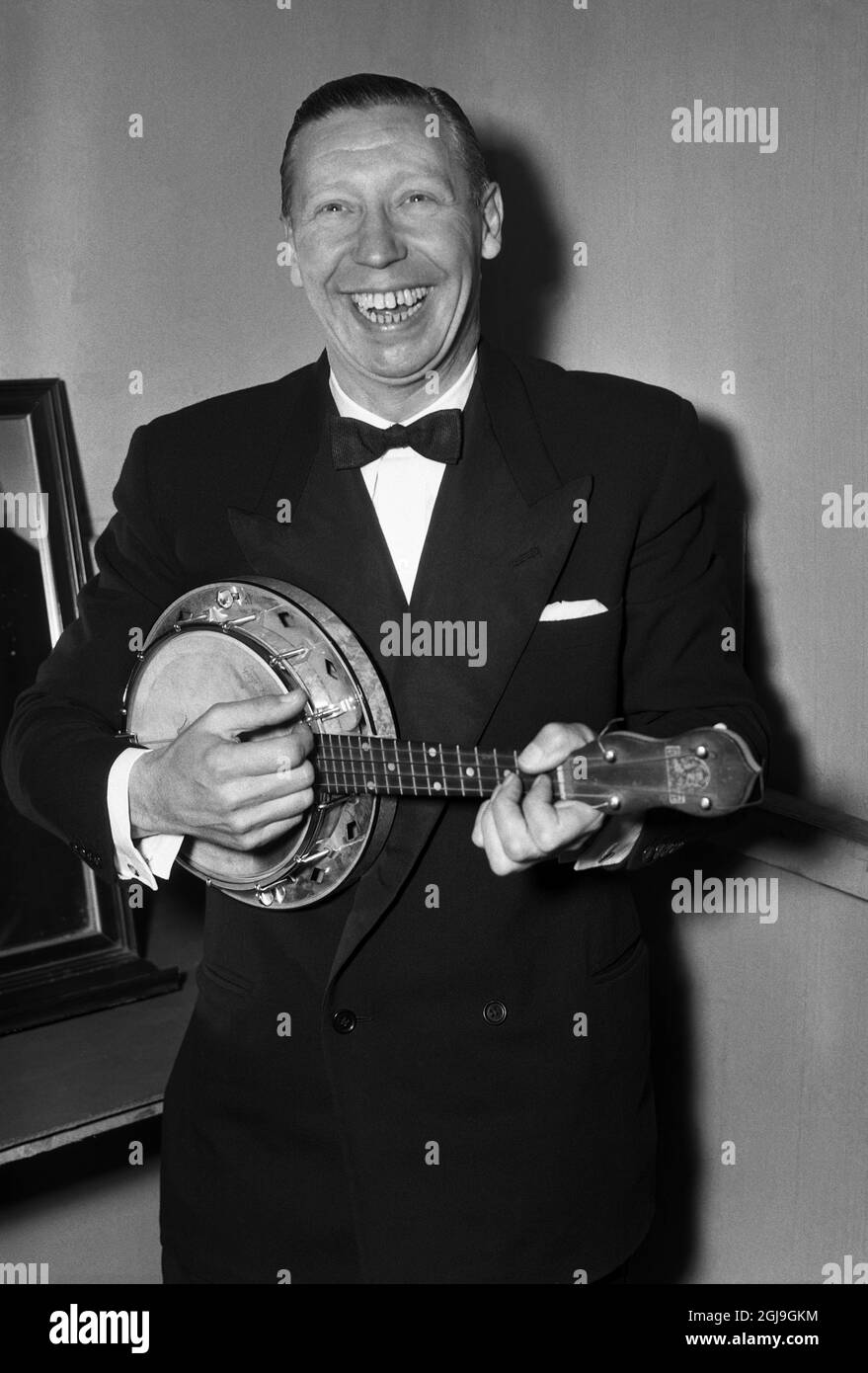 STOCKHOLM 1951 *For Your Files" The British singer and actor