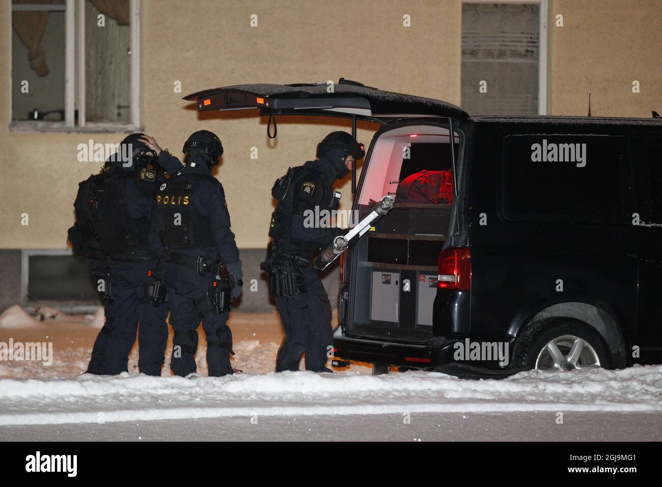 LJUSNE 2016-02-13 Heavily armed police are seen outside an asylum center in Ljusne in northern Sweden February 13, 2016 after a deadly stabbing. One person was killed in the stabbing and three sent to hospital with unknown injuries. Photo: Pernilla Wahlman / TT / kod: 9203  Stock Photo