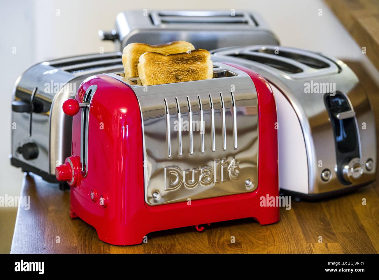 Dualit toaster hi-res stock photography and images - Alamy